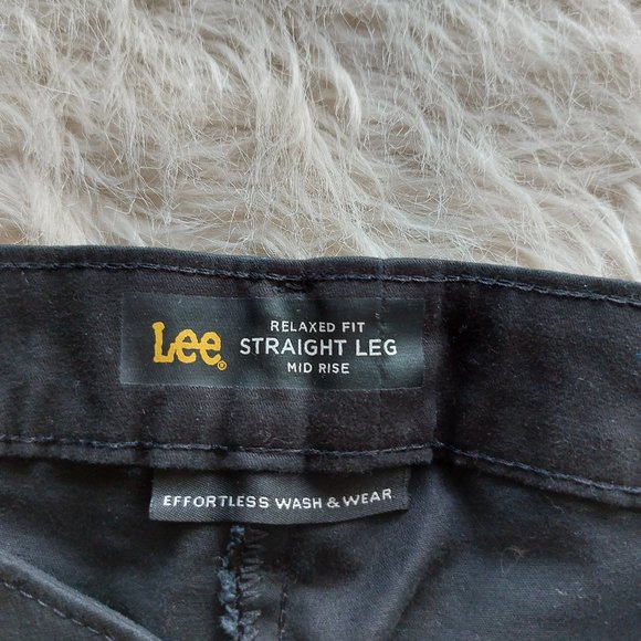 NWT Lee Women's Relaxed Fit Straight Leg Mid Rise Jeans Size: 6M - Picture 7 of 11